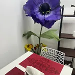 La Corte Di Lorenzo Vecchia * باري