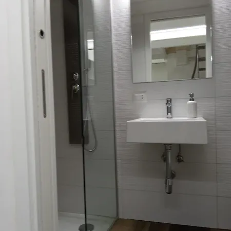 La Corte Di Lorenzo Vecchia * בארי